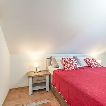 Top Apartman Zagreb Buitenkant foto