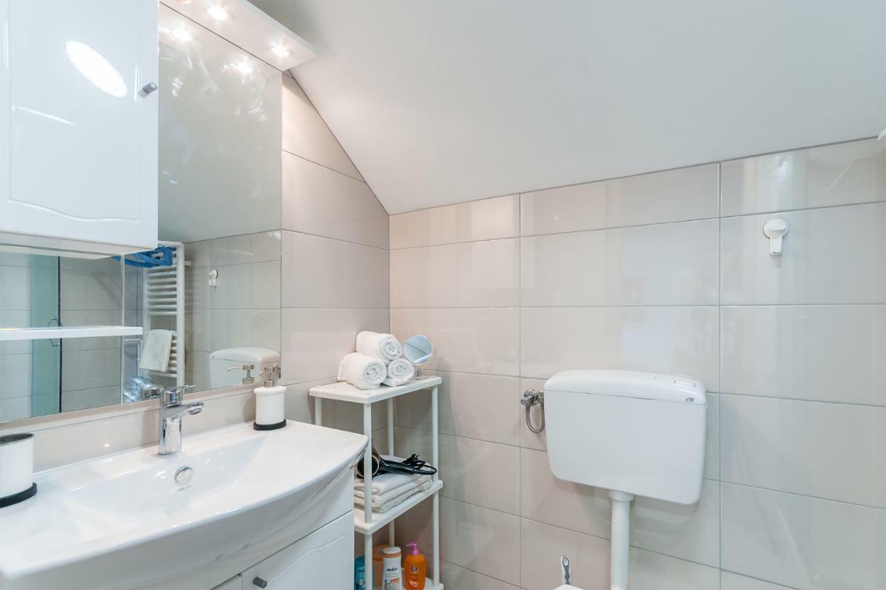 Top Apartman Zagreb Buitenkant foto